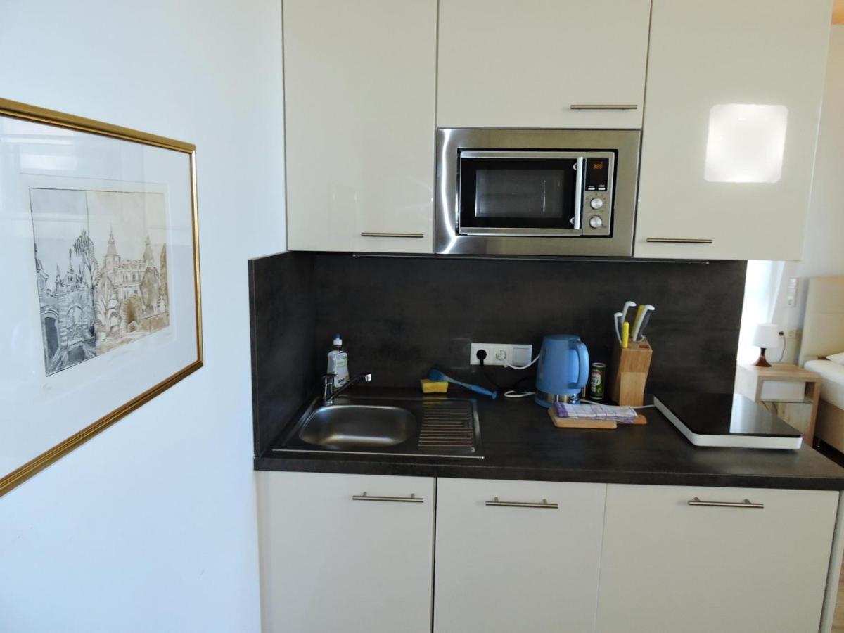 211 Amsterdam, Studio Apartment, 30M2 1-4 Pers Klagenfurt am Woerthersee Exterior foto