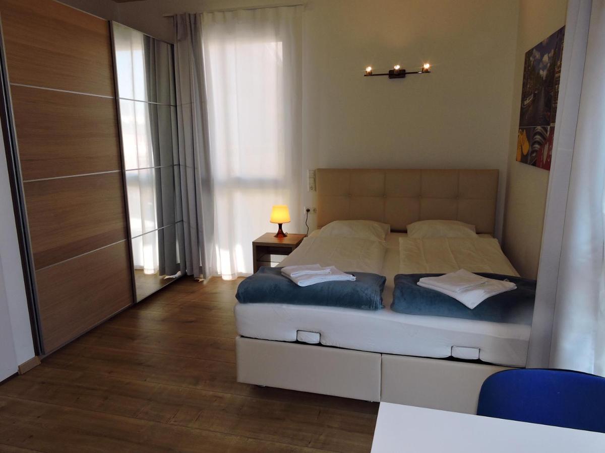 211 Amsterdam, Studio Apartment, 30M2 1-4 Pers Klagenfurt am Woerthersee Exterior foto